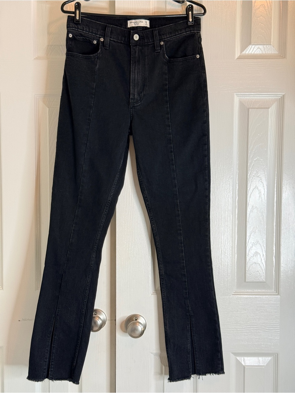 Abercrombie & Fitch The Skinny High Rise Front Seam Split Hem Jeans Black 28 6R